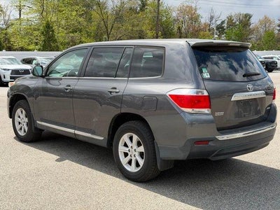2013 Toyota Highlander 4WD 4dr V6 Plus (Natl)