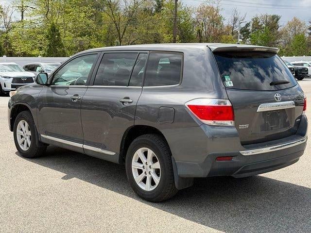 2013 Toyota Highlander 4WD 4dr V6 Plus (Natl)