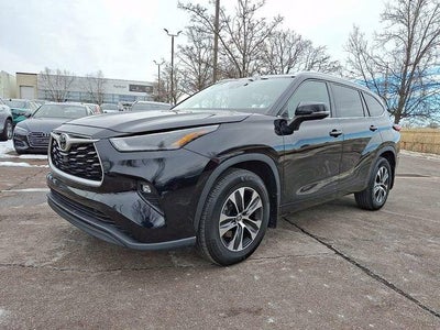 2022 Toyota Highlander XLE AWD (Natl)