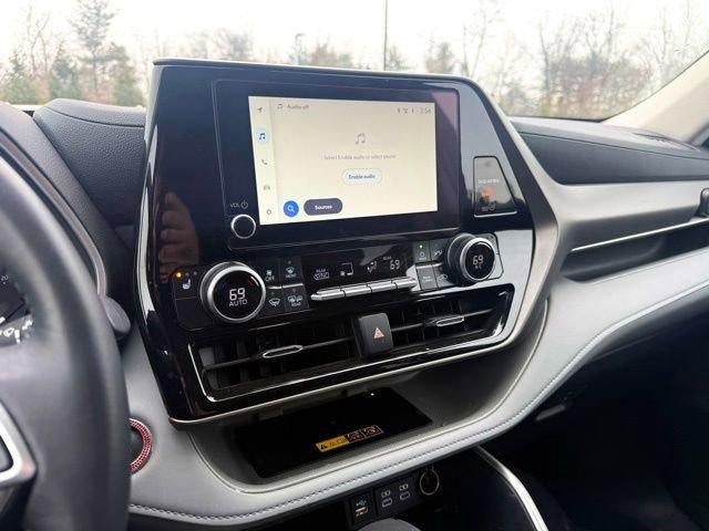 2025 Toyota Highlander XLE AWD (Natl)