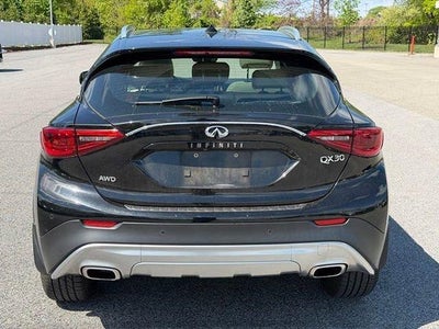 2018 INFINITI QX30 Premium AWD