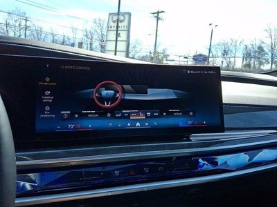 2024 BMW 740i xDrive Sedan