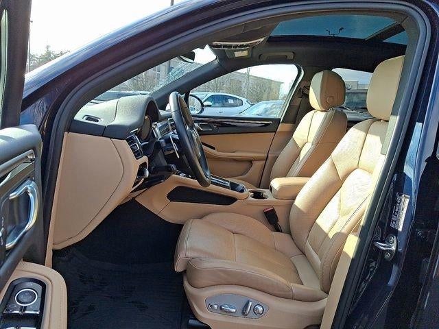 2023 Porsche Macan T AWD