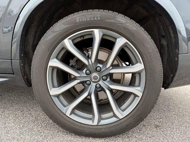 2017 Volvo XC90 T6 AWD 7-Passenger Momentum