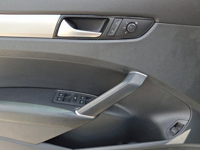 2021 Volkswagen Passat 2.0T SE Auto