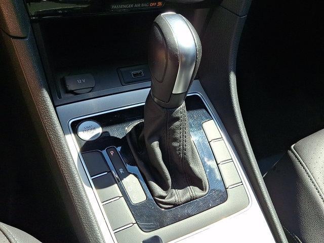 2021 Volkswagen Passat 2.0T SE Auto