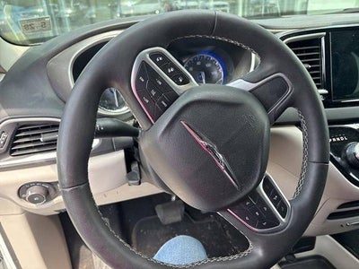 2024 Chrysler Pacifica Touring L FWD