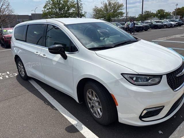 2024 Chrysler Pacifica Touring L FWD