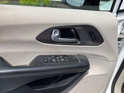 2024 Chrysler Pacifica Touring L FWD