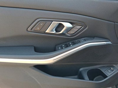 2025 BMW 330i xDrive Sedan