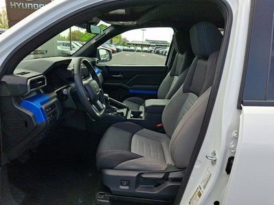 2024 Toyota Tacoma 4WD 4WD TRD Off Road Double Cab 5' Bed AT (Natl)