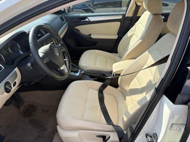 2012 Volkswagen Jetta 4dr Auto SEL Sedan