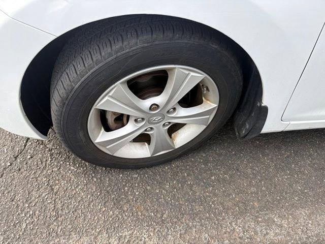 2016 Hyundai ELANTRA 4dr Sdn Auto Value Edition