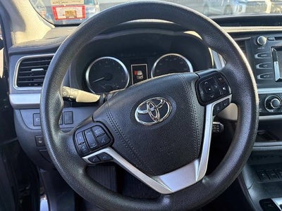 2019 Toyota Highlander LE V6 AWD (SE)