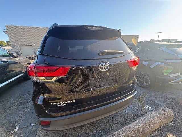 2019 Toyota Highlander LE V6 AWD (SE)