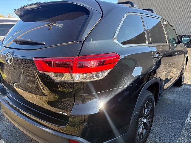 2019 Toyota Highlander LE V6 AWD (SE)