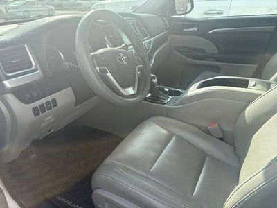 2017 Toyota Highlander Limited V6 AWD (Natl)