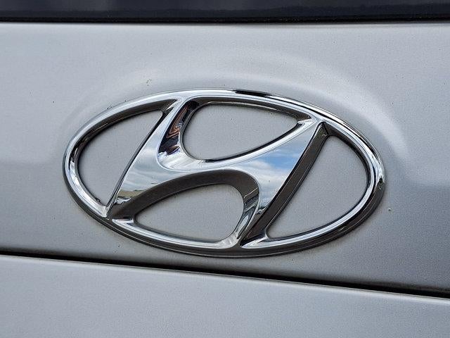 2011 Hyundai SANTA FE AWD 4dr I4 Auto GLS