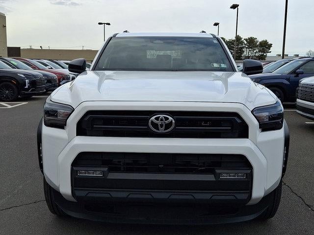 2025 Toyota 4Runner SR5 4WD (GS)