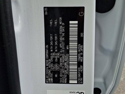 2025 Toyota 4Runner SR5 4WD (GS)