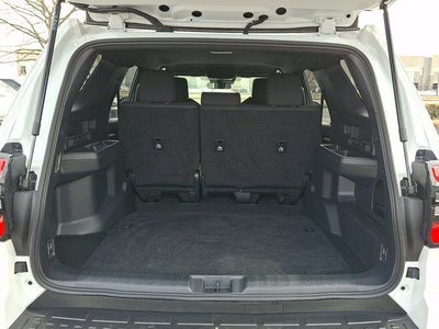 2025 Toyota 4Runner SR5 4WD (GS)