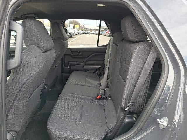 2025 Toyota 4Runner SR5 4WD (GS)