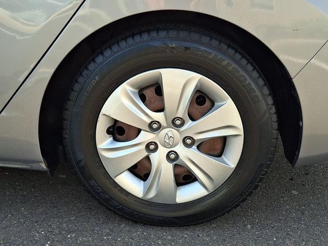 2016 Hyundai ELANTRA 4dr Sdn Auto SE